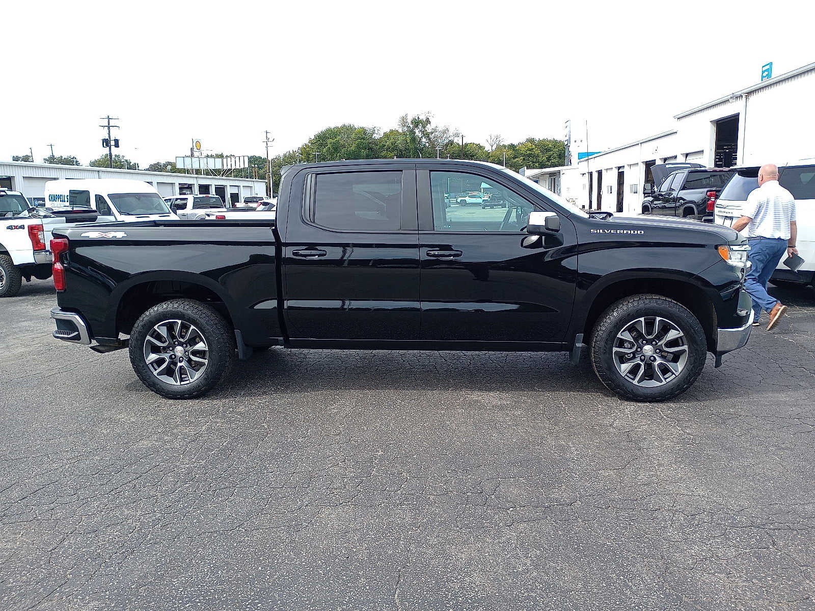 2023 Chevrolet Silverado 1500 LT (2FL)