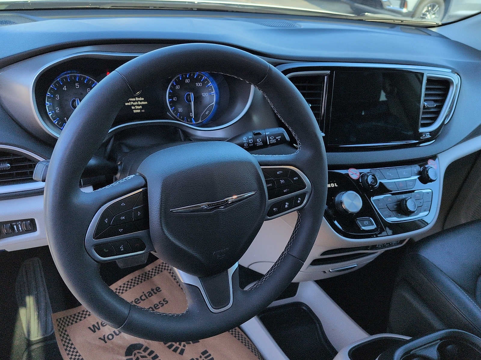 2024 Chrysler Pacifica Touring L