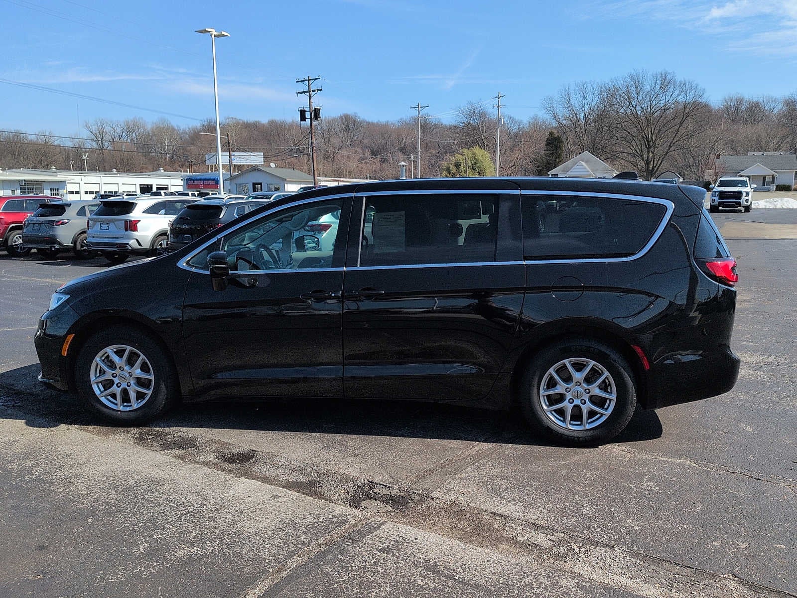 2024 Chrysler Pacifica Touring L