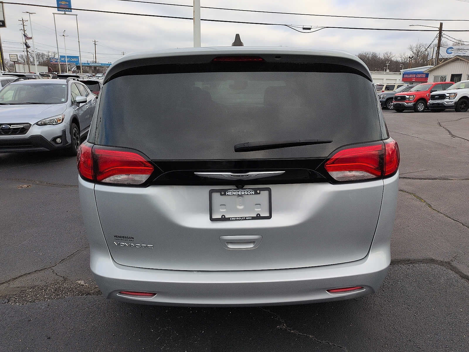2023 Chrysler Voyager LX