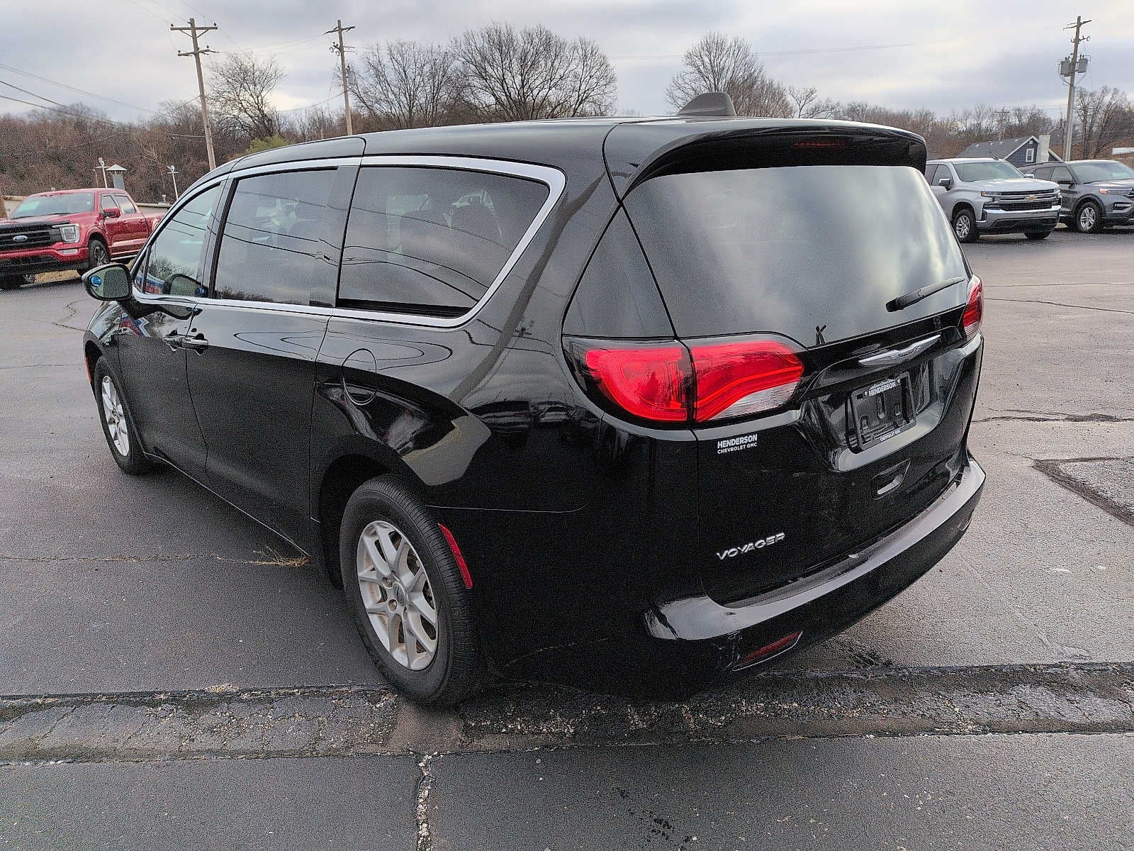 2024 Chrysler Voyager LX