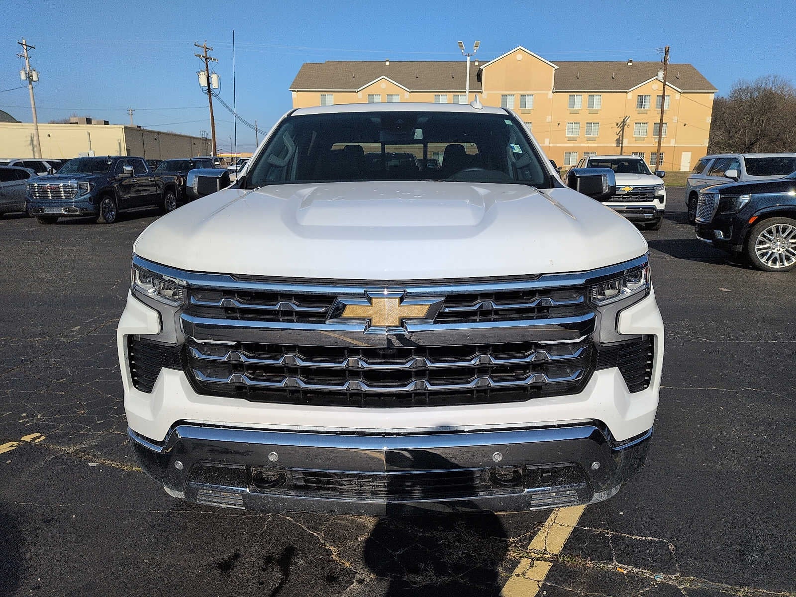 2025 Chevrolet Silverado 1500 LTZ
