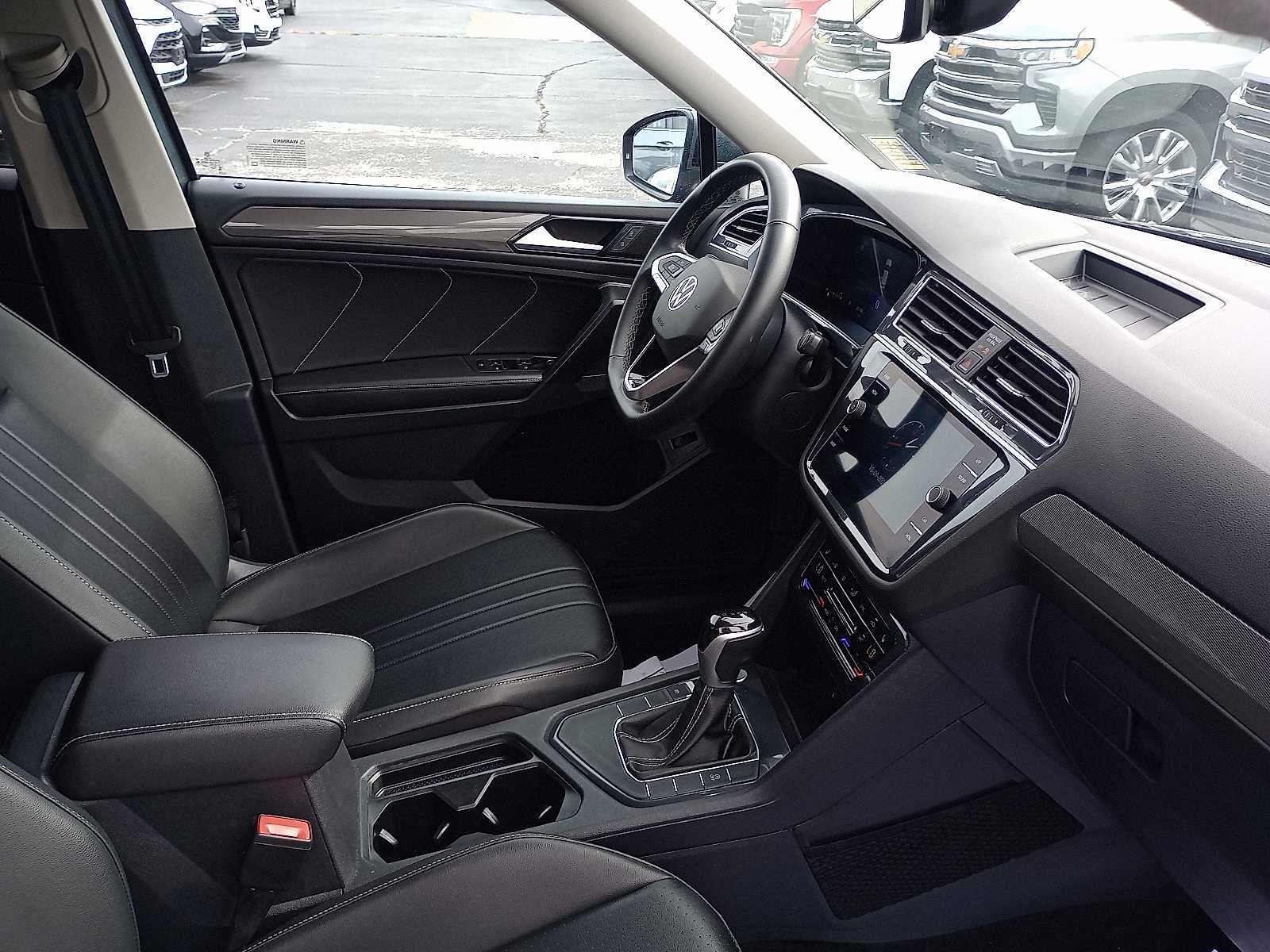 2024 Volkswagen Tiguan SE