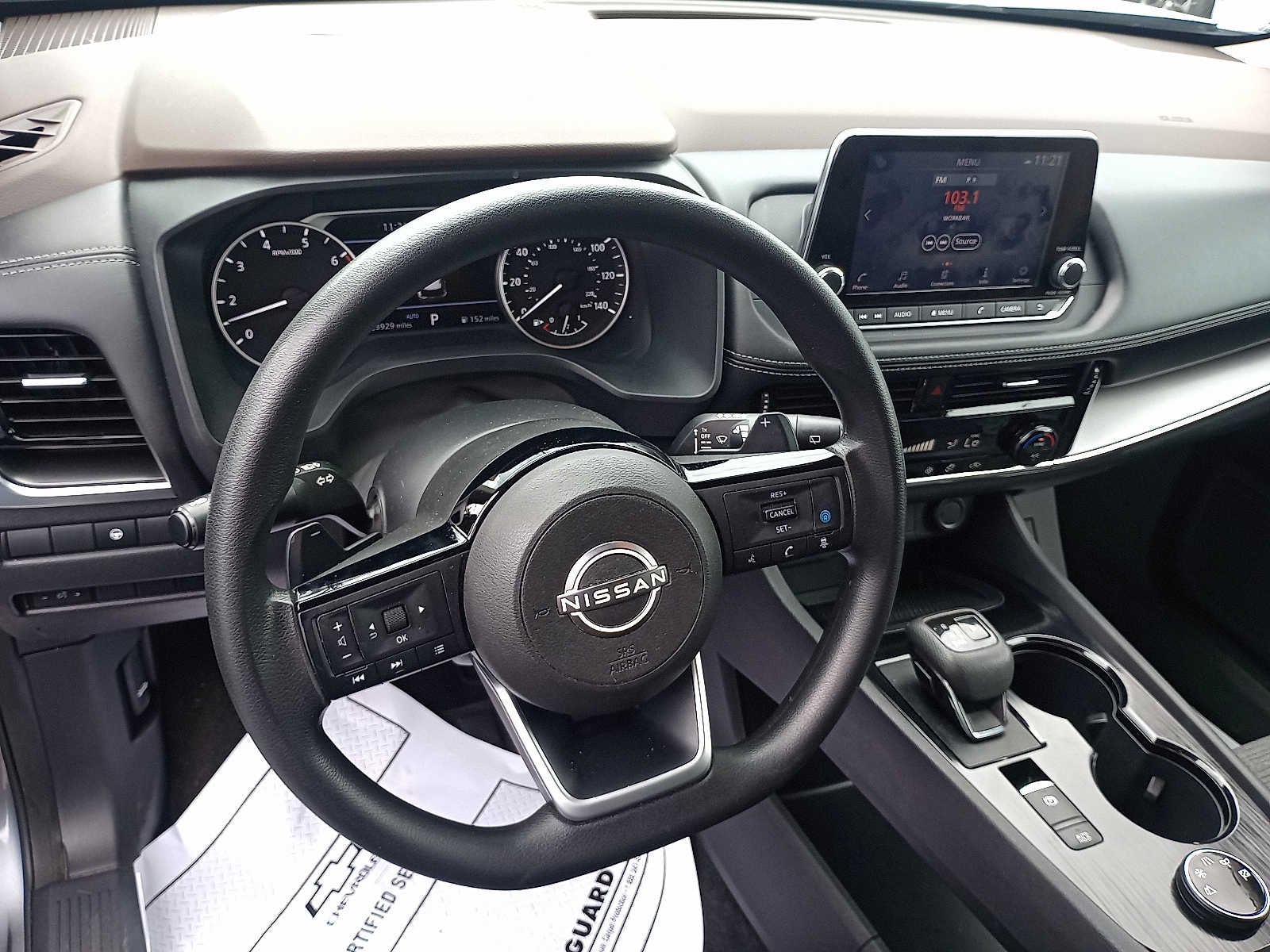 2022 Nissan Rogue SV