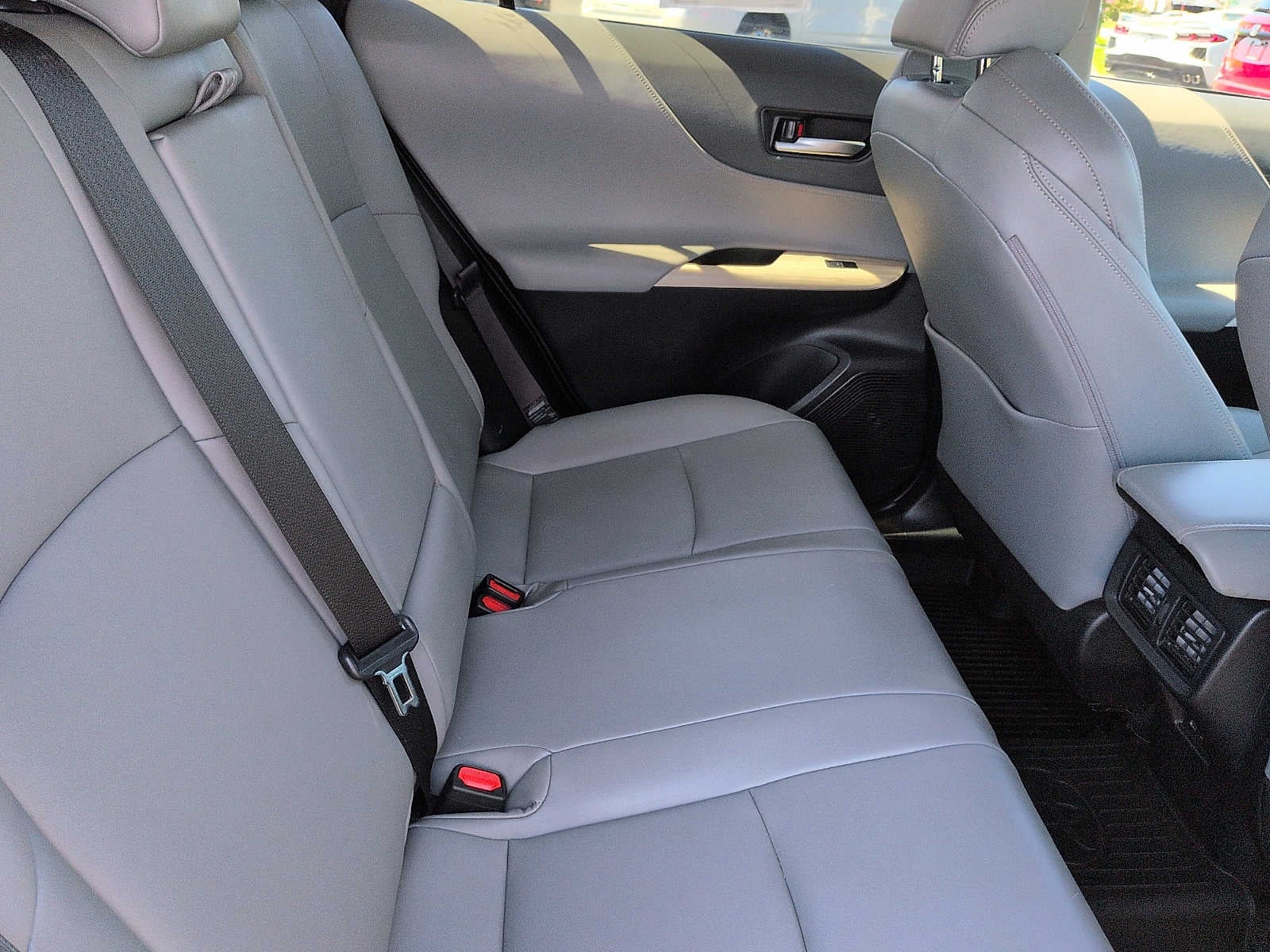 2024 Toyota Venza LE
