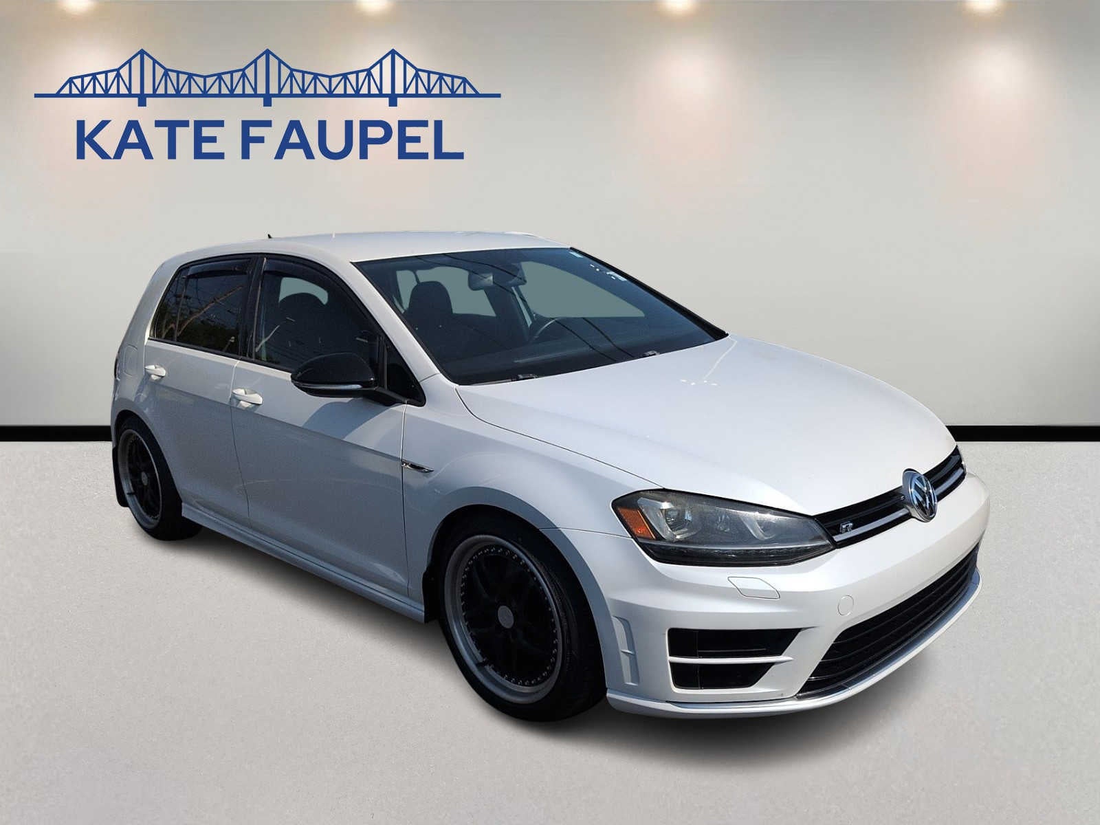 2016 Volkswagen Golf R 4MOTION