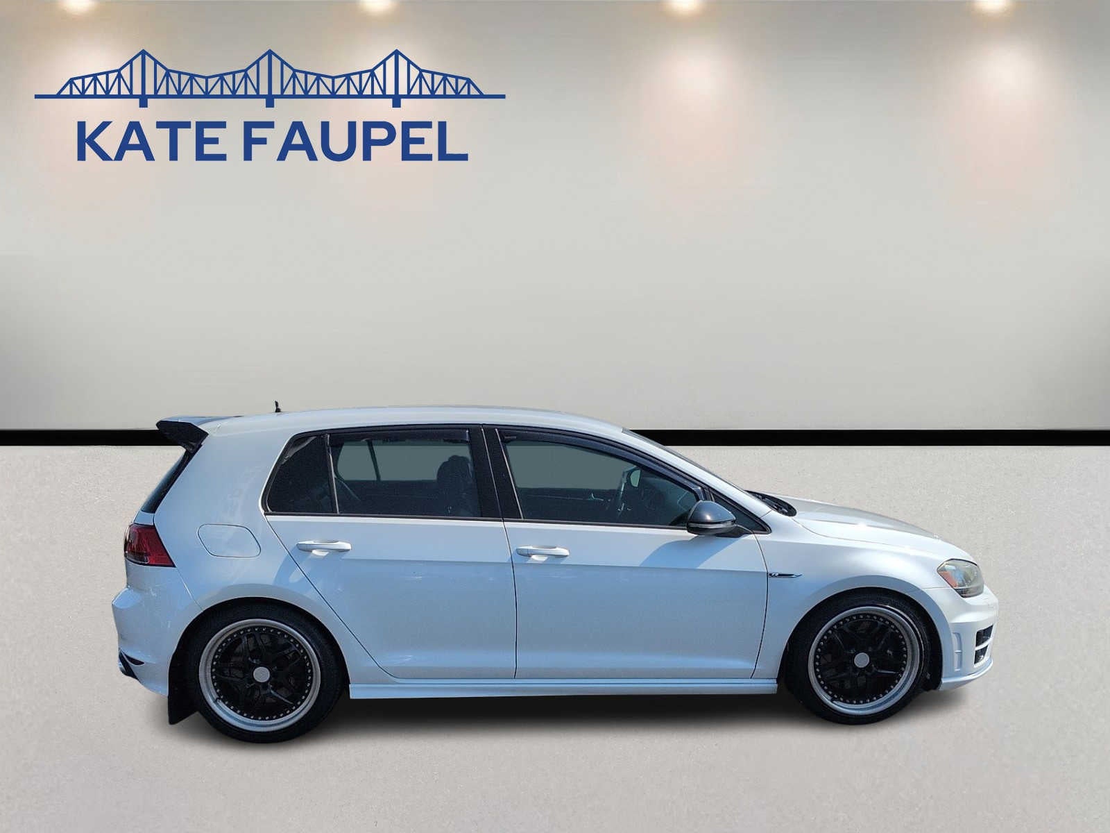 2016 Volkswagen Golf R 4MOTION