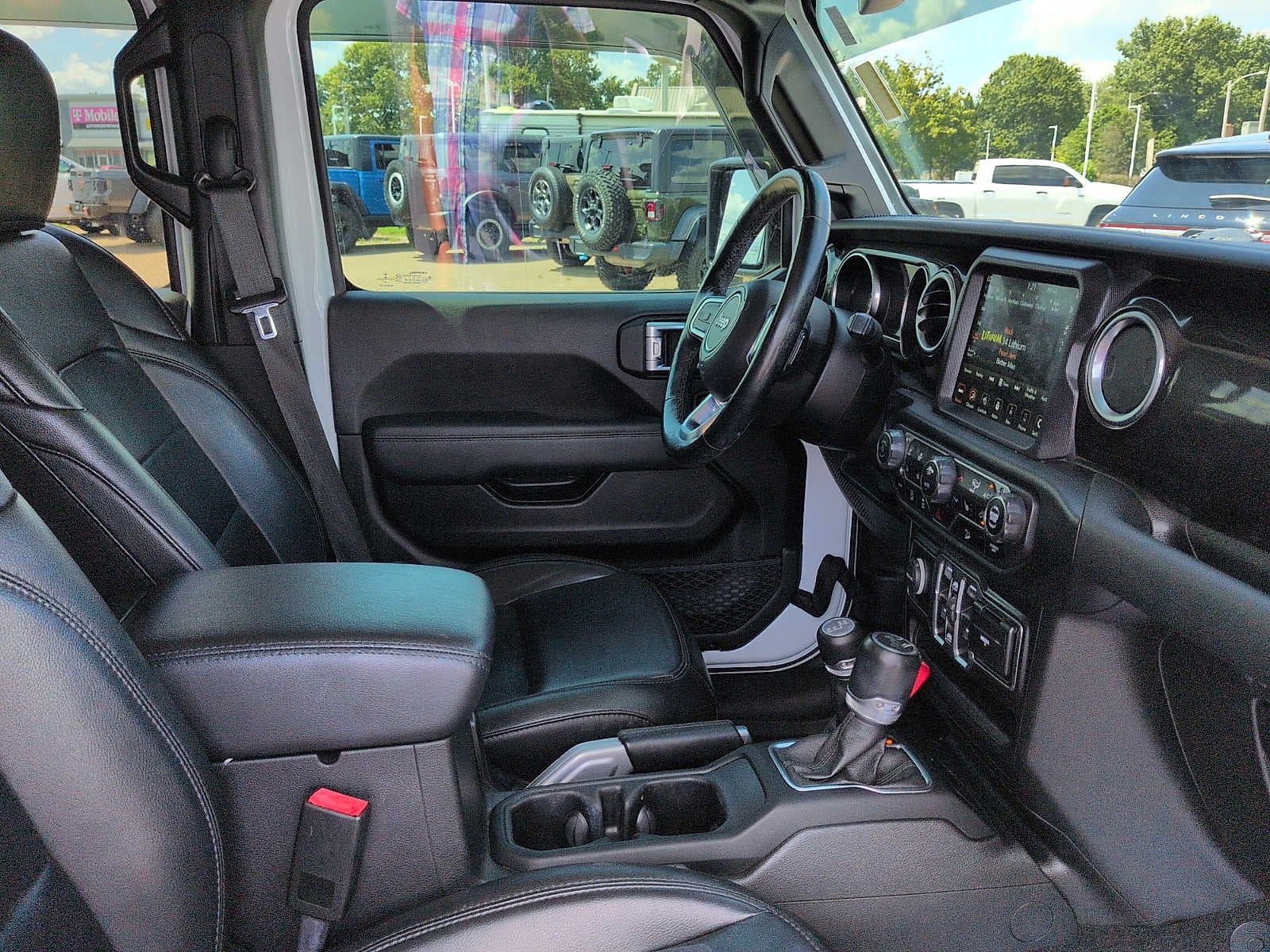 2020 Jeep Wrangler Unlimited Sahara Altitude