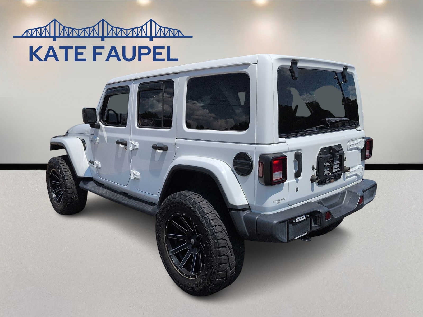 2020 Jeep Wrangler Unlimited Sahara Altitude