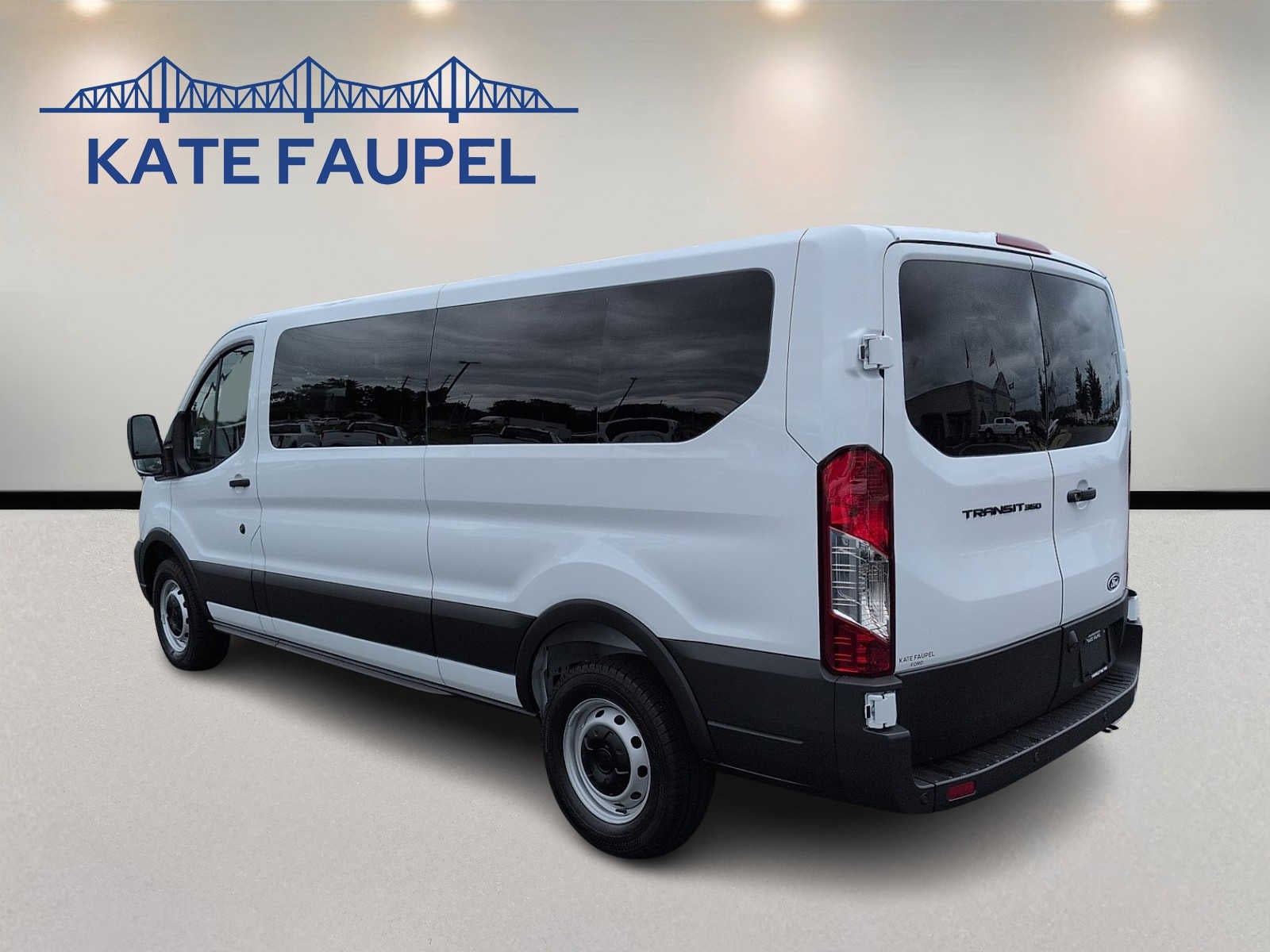 2026 Ford Transit Passenger Wagon XL