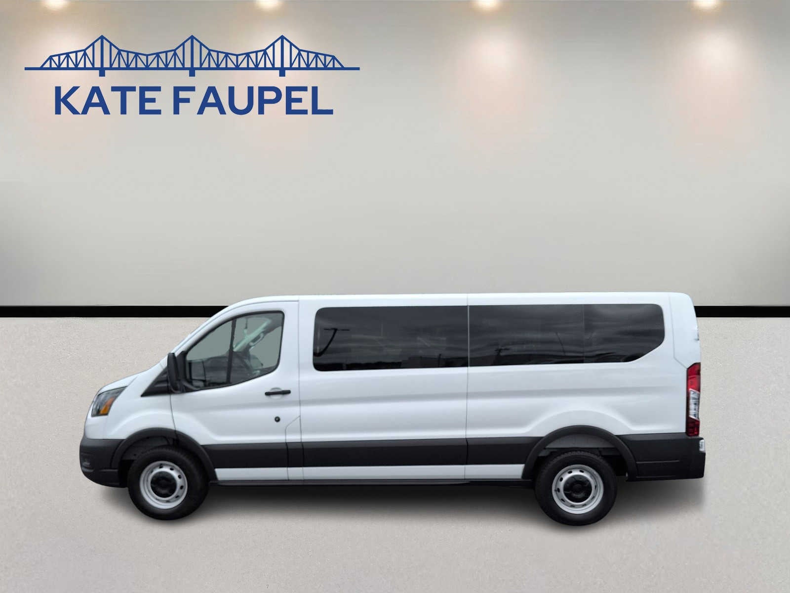 2026 Ford Transit Passenger Wagon XL