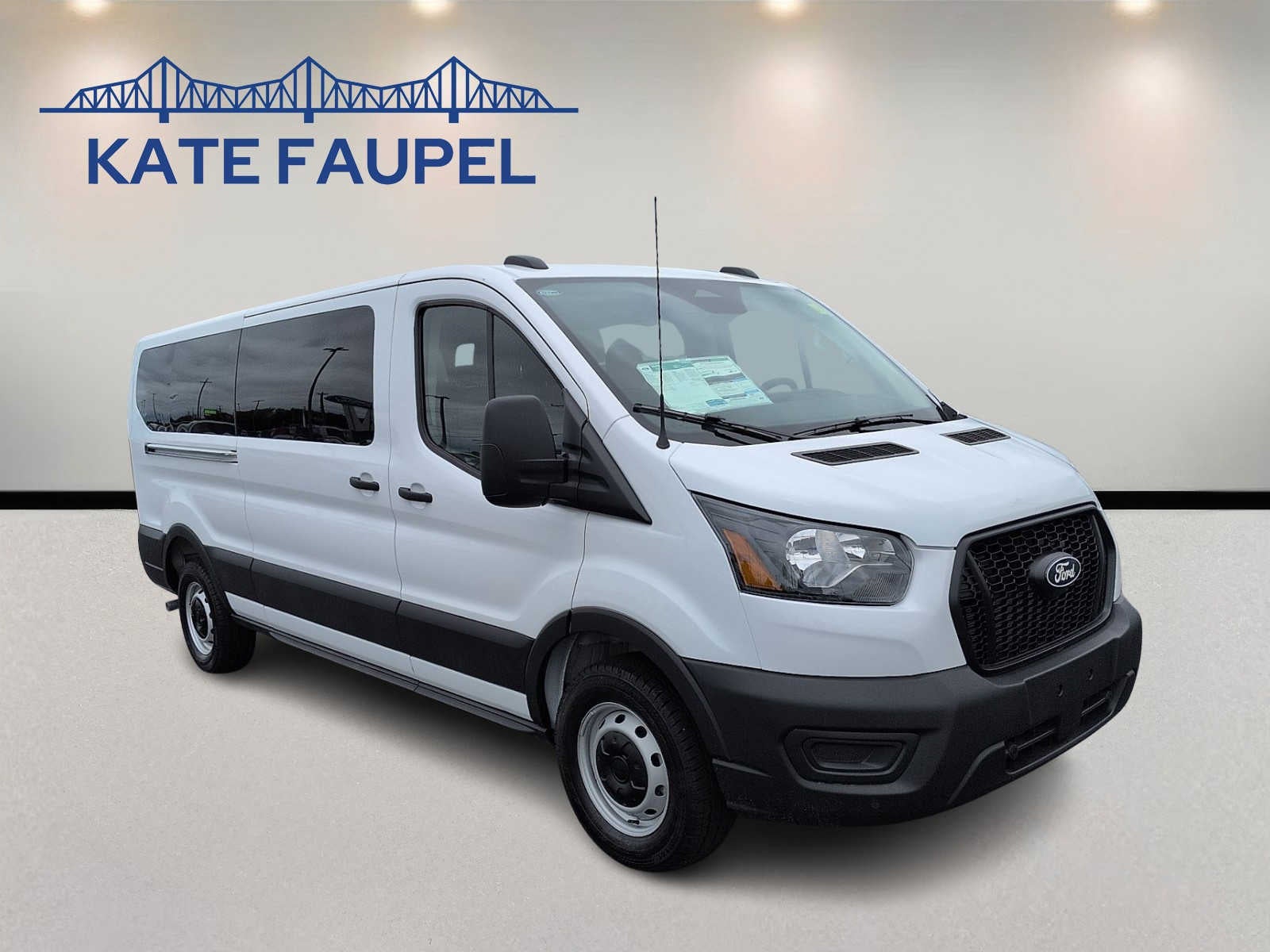 2026 Ford Transit Passenger Wagon XL