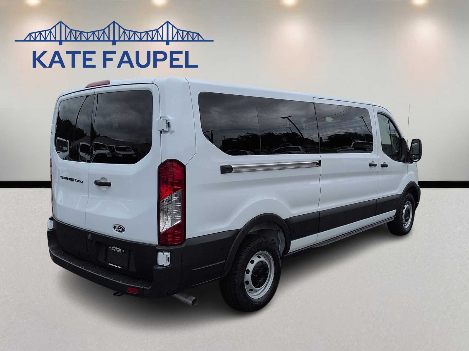 2026 Ford Transit Passenger Wagon XL