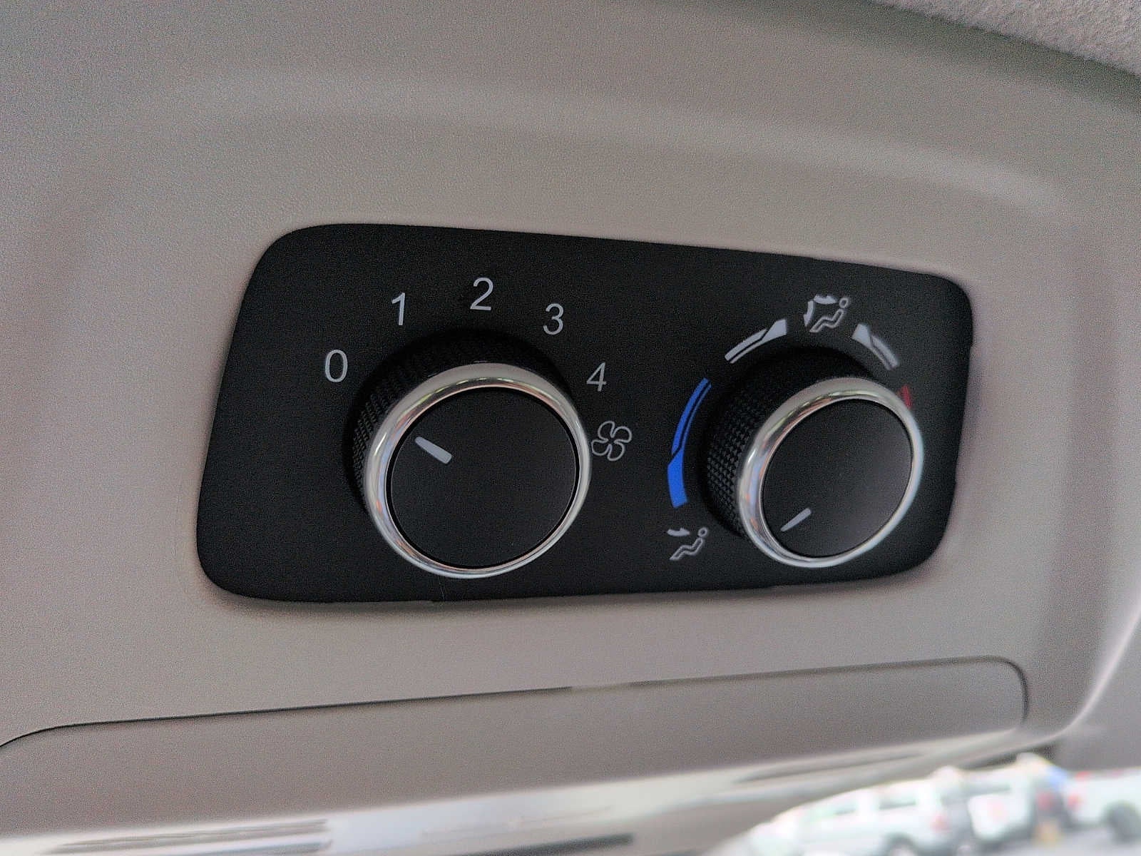 2026 Ford Transit Passenger Wagon XL