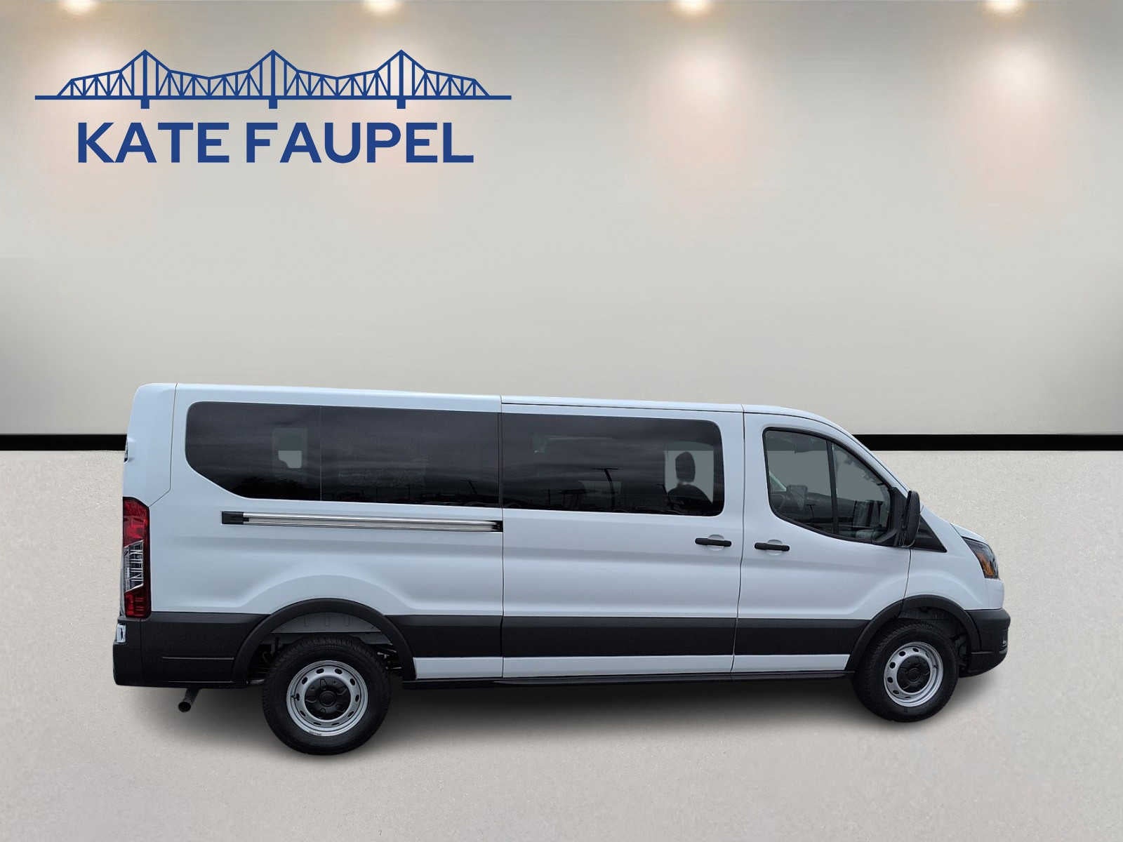 2026 Ford Transit Passenger Wagon XL