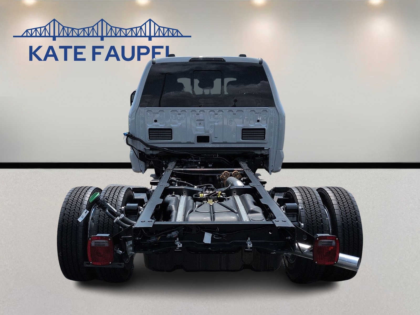 2026 Ford Super Duty F-450 DRW LARIAT