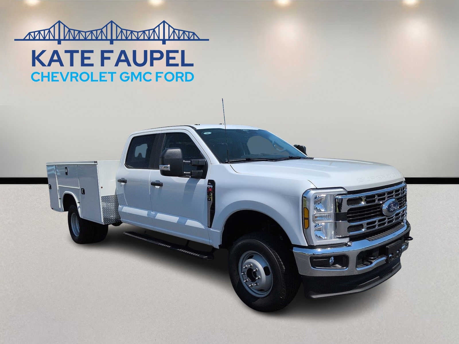 2026 Ford Super Duty F-350 DRW XL