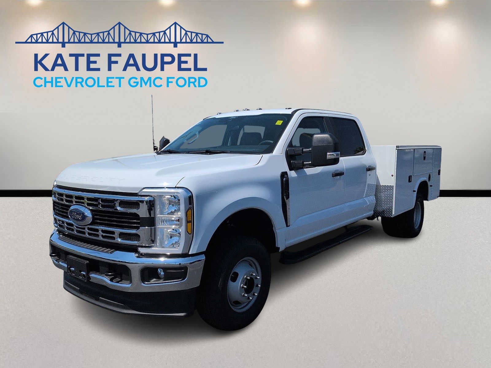 2026 Ford Super Duty F-350 DRW XL