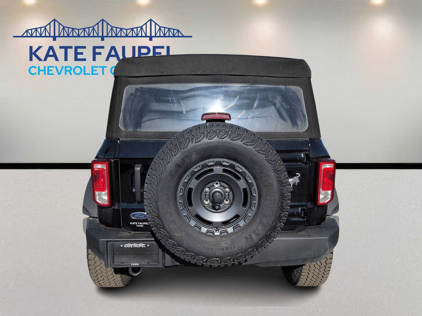 2025 Ford Bronco Base