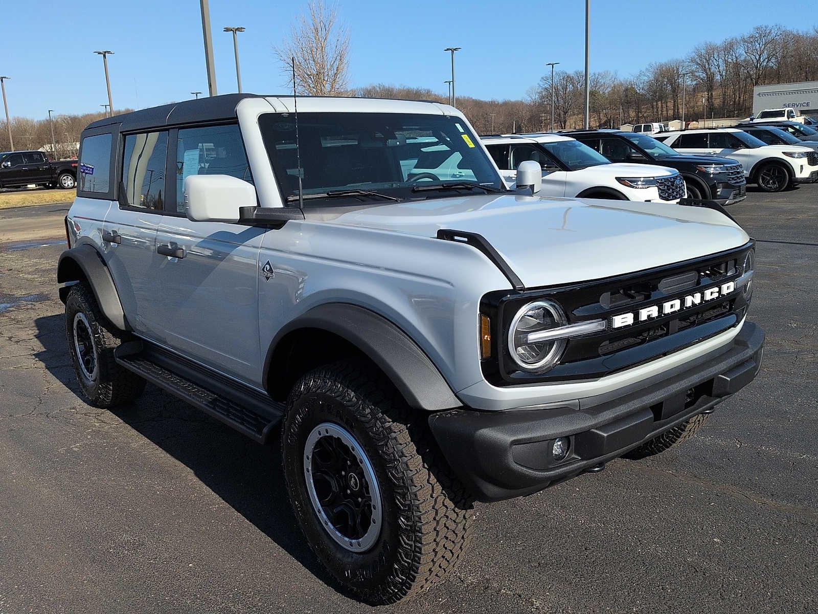 2026 Ford Bronco Outer Banks