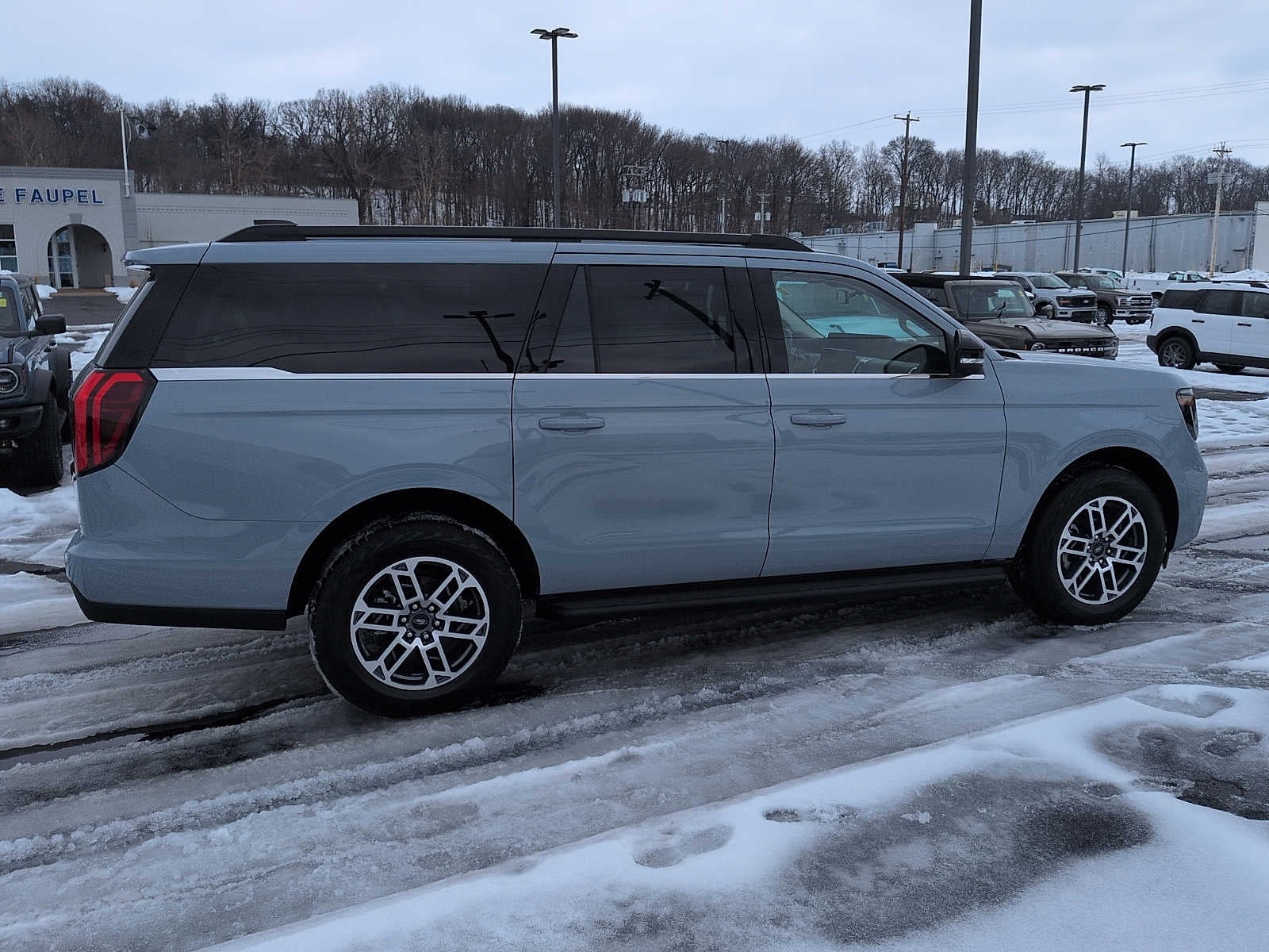 2026 Ford Expedition Max Active