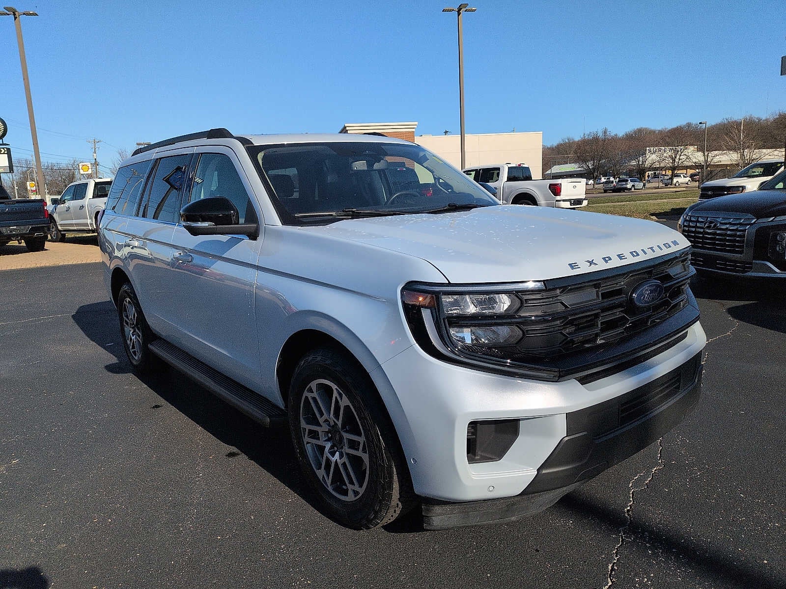 2025 Ford Expedition Active