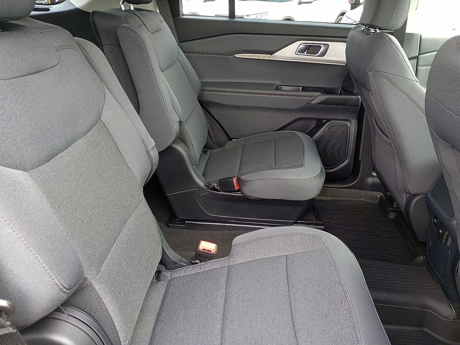 2026 Ford Explorer Active w/100A Pkg