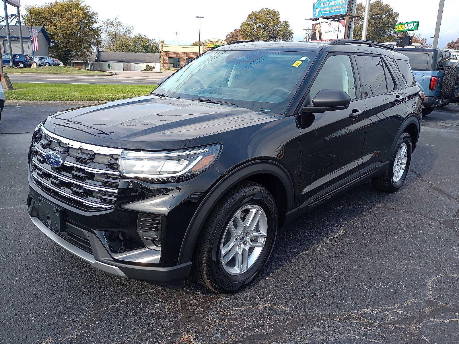 2026 Ford Explorer Active w/100A Pkg