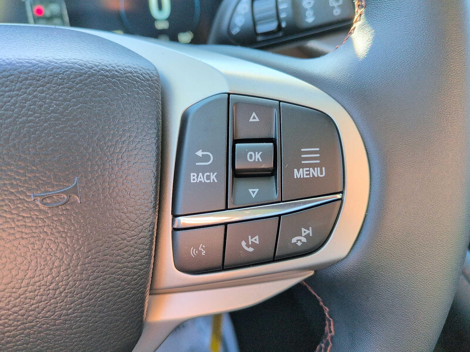 2026 Ford Explorer Active w/100A Pkg