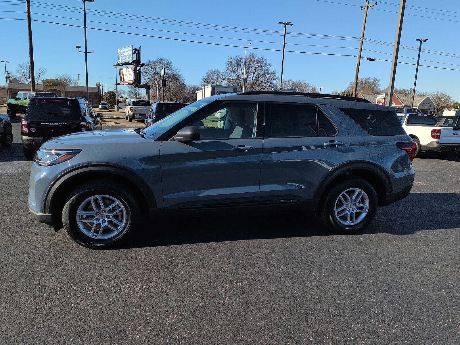 2026 Ford Explorer Active w/100A Pkg