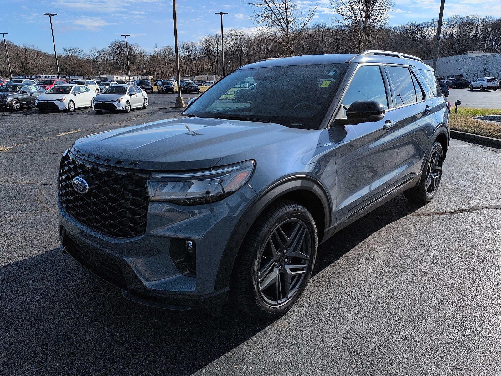 2025 Ford Explorer ST-Line