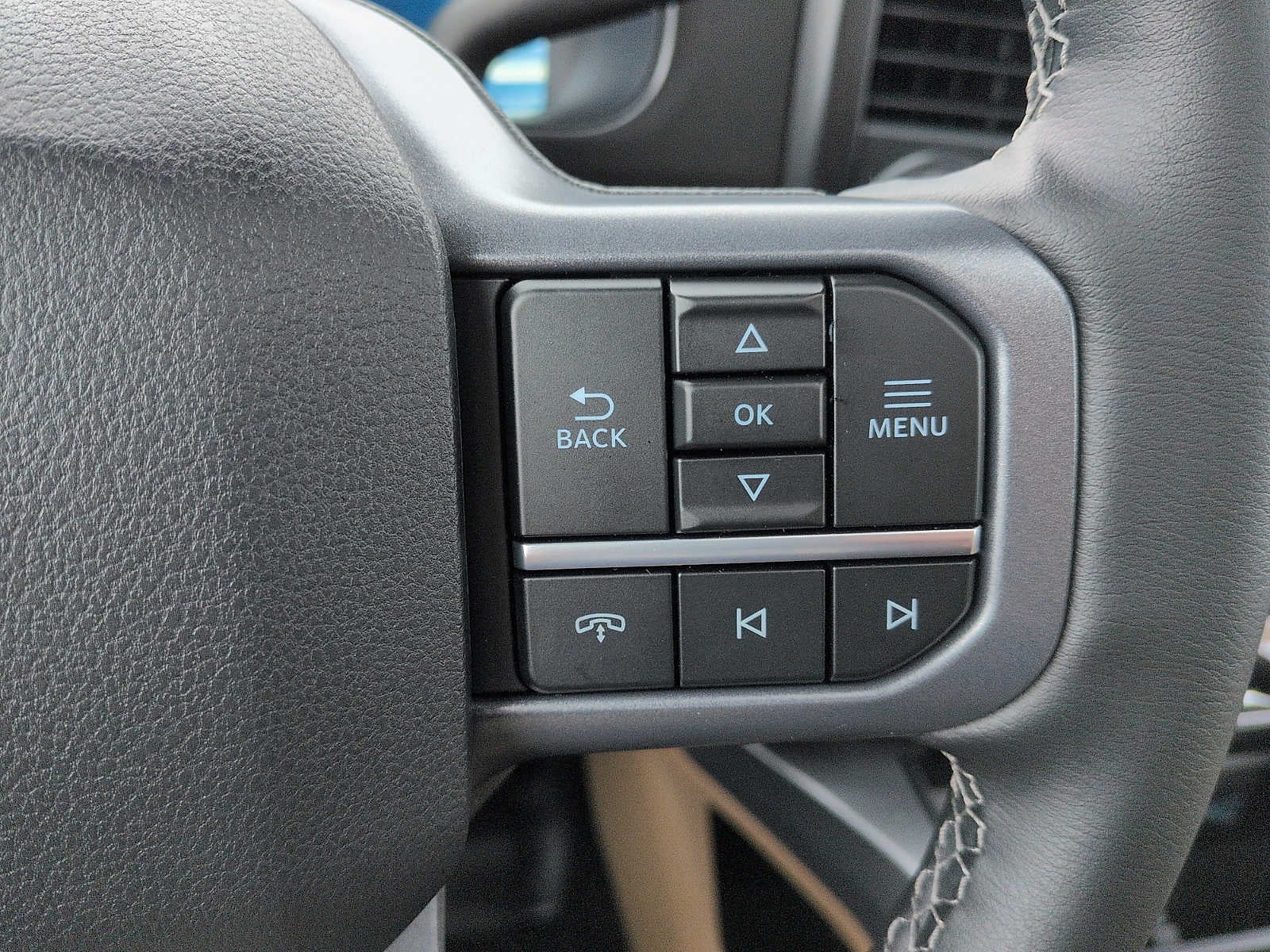2027 Ford Super Duty F-250 SRW LARIAT