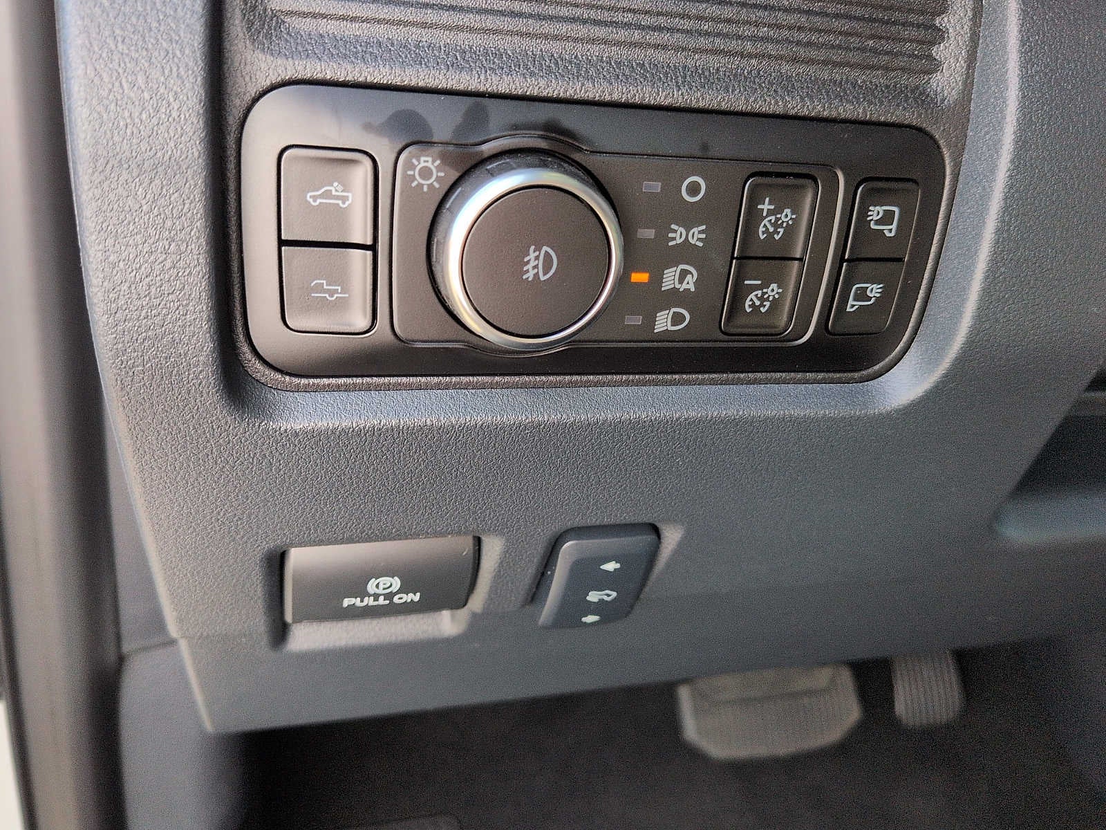 2027 Ford Super Duty F-250 SRW Platinum