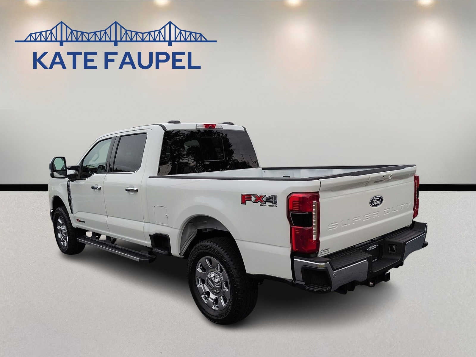 2027 Ford Super Duty F-250 SRW F-250® Lariat®