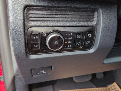 2027 Ford Super Duty F-250 SRW F-250® Lariat®