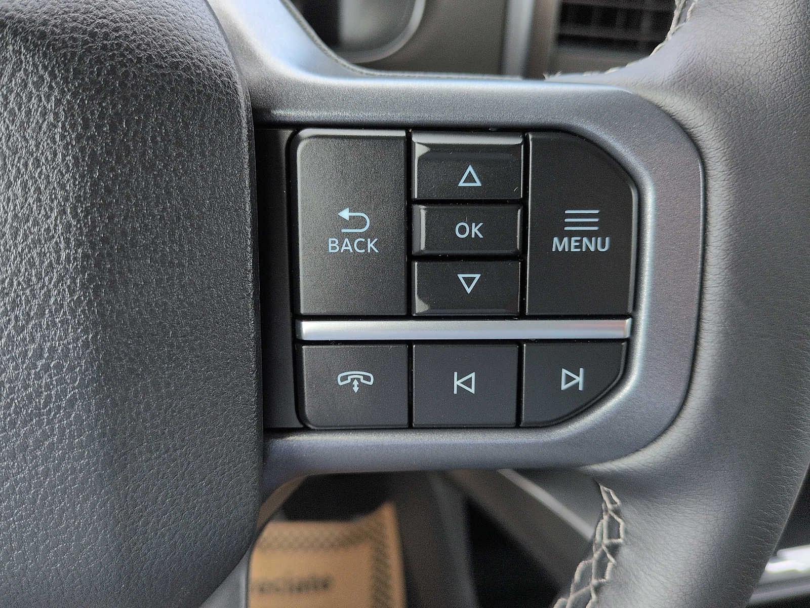 2027 Ford Super Duty F-250 SRW F-250® Lariat®