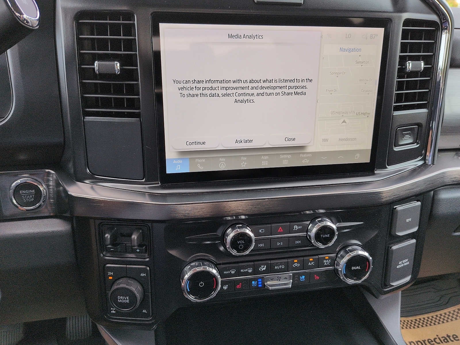 2027 Ford Super Duty F-250 SRW F-250® Lariat®