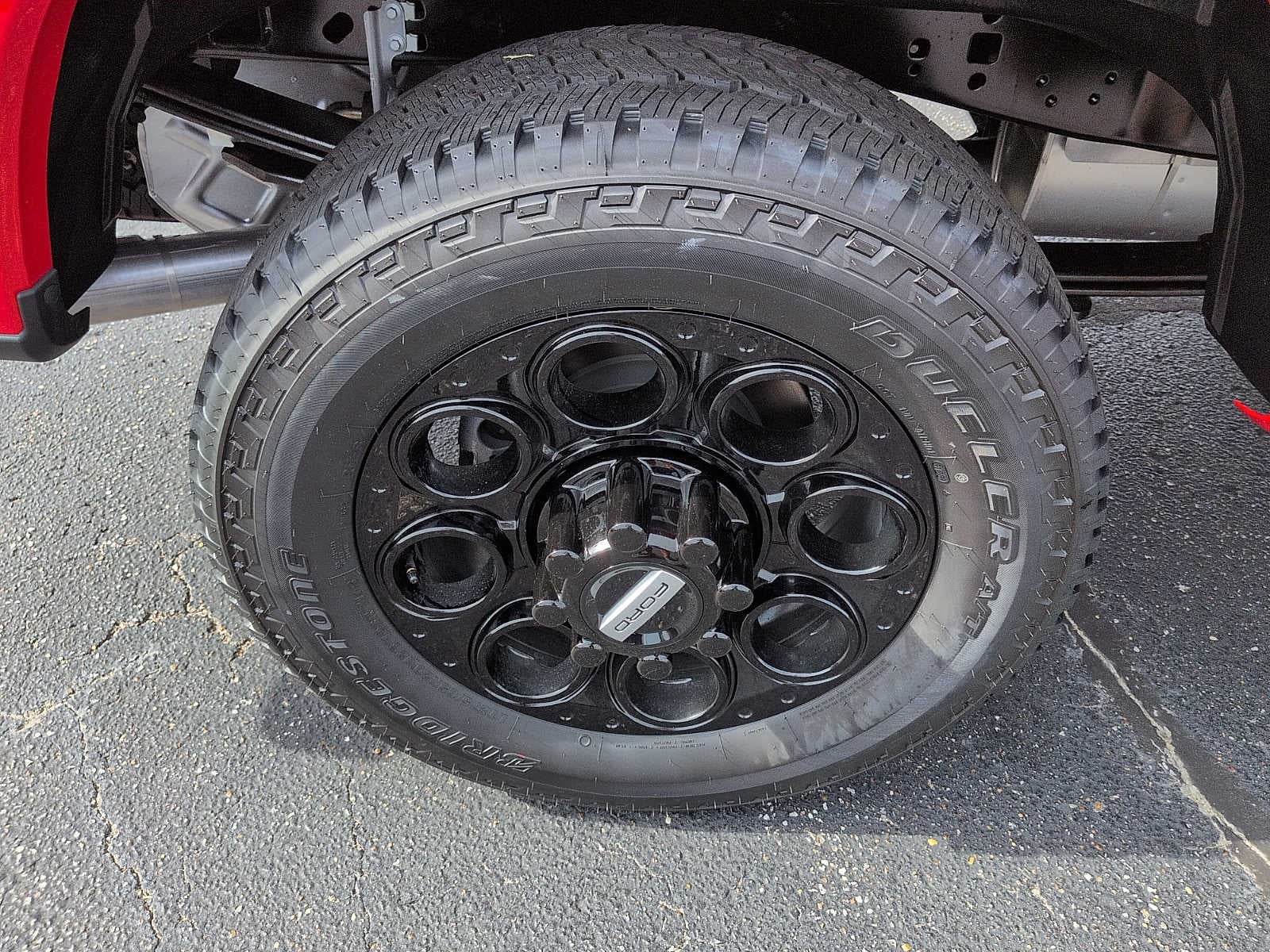 2027 Ford Super Duty F-250 SRW F-250® Lariat®