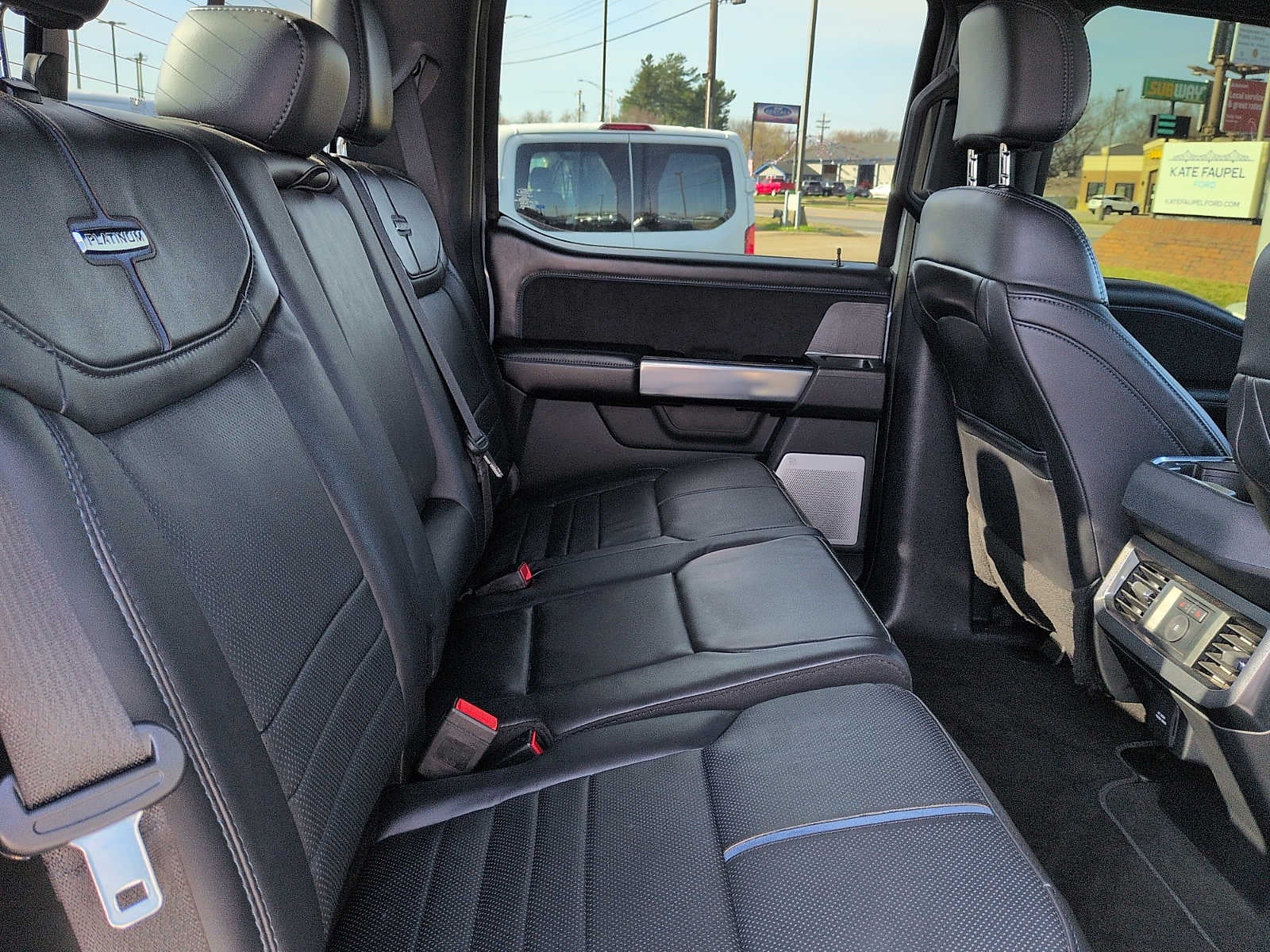 2025 Ford Super Duty F-250 Pickup Platinum