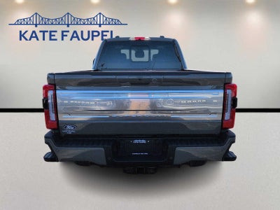 2027 Ford Super Duty F-350 SRW F-350® Platinum®