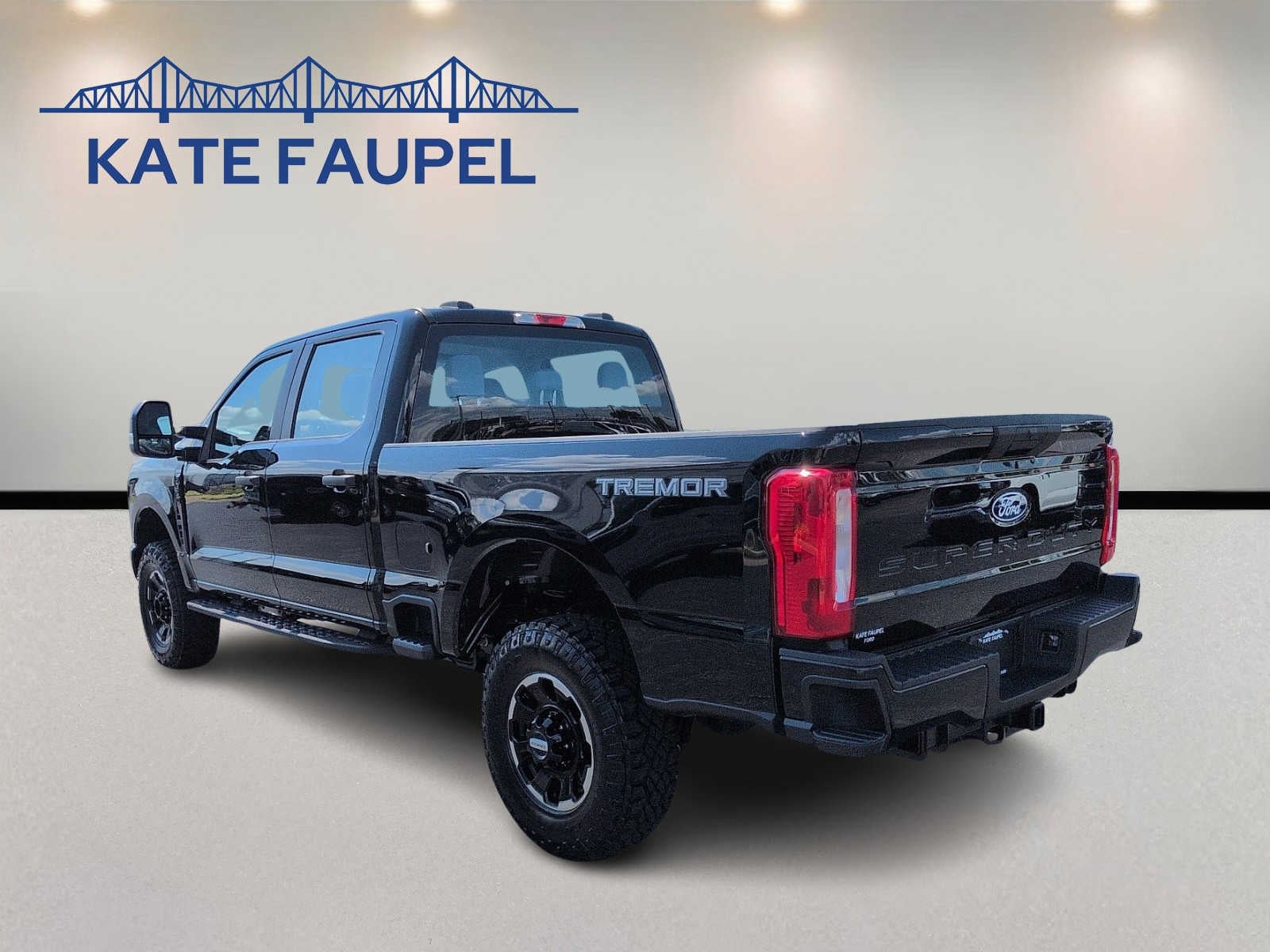 2027 Ford Super Duty F-350 SRW F-350® XL