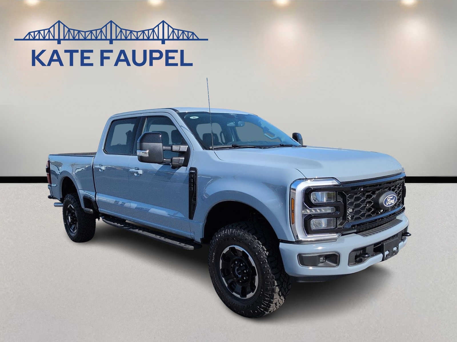 2027 Ford Super Duty F-350 SRW LARIAT