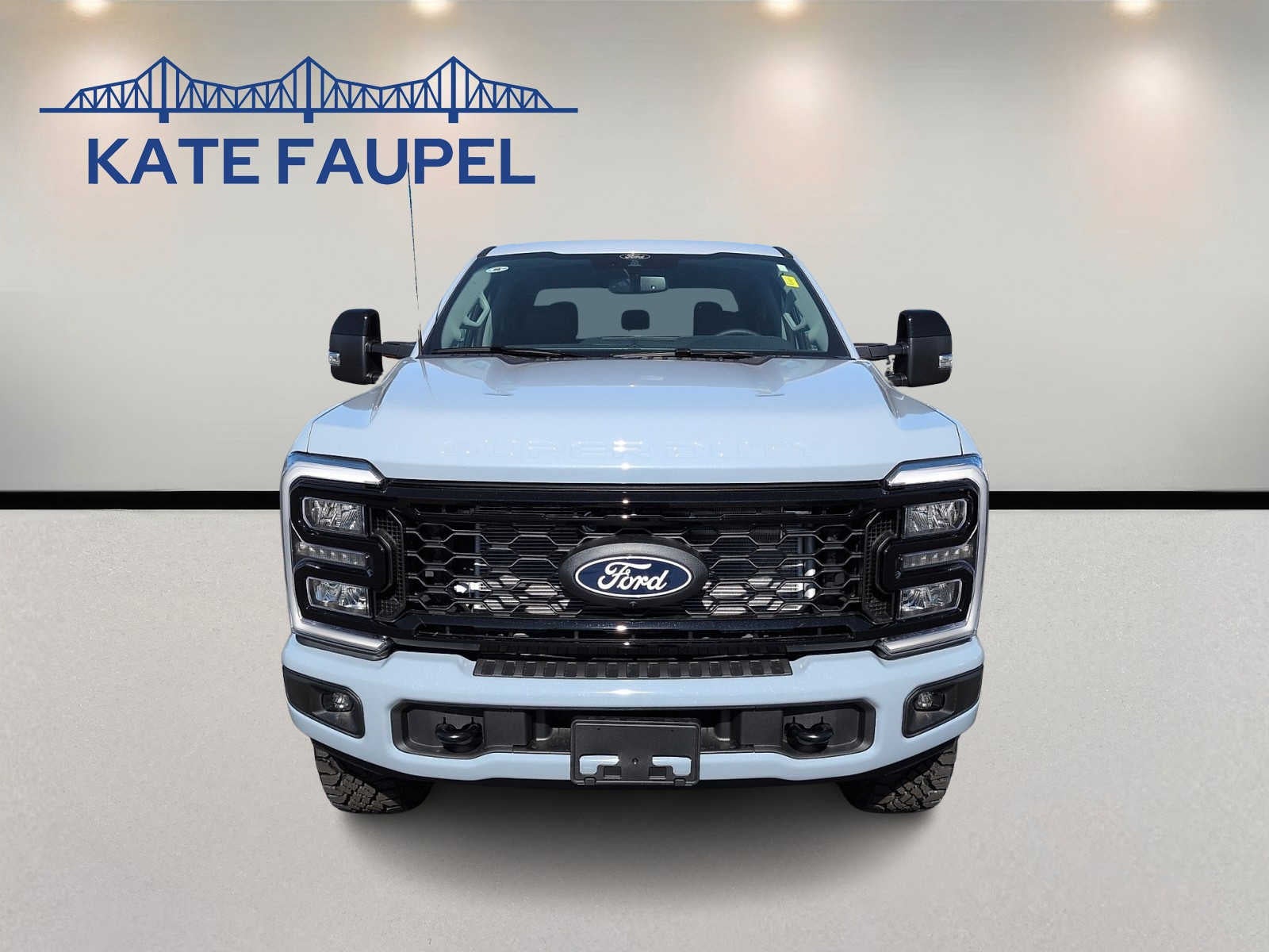2027 Ford Super Duty F-350 SRW LARIAT