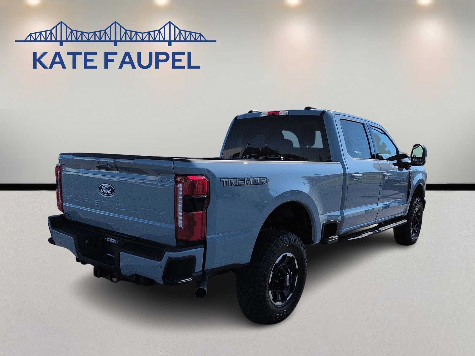 2027 Ford Super Duty F-350 SRW LARIAT