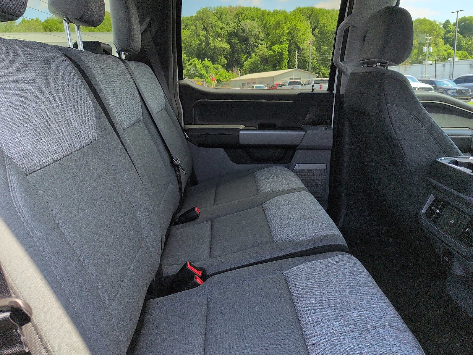 2026 Ford Super Duty F-350 SRW F-350® XLT
