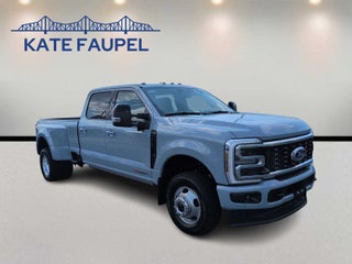 2026 Ford Super Duty F-350 DRW Pickup Platinum
