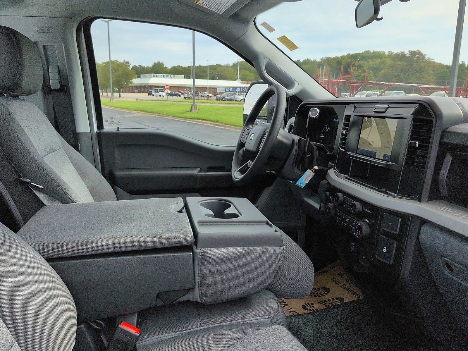 2027 Ford Super Duty F-250 SRW XL