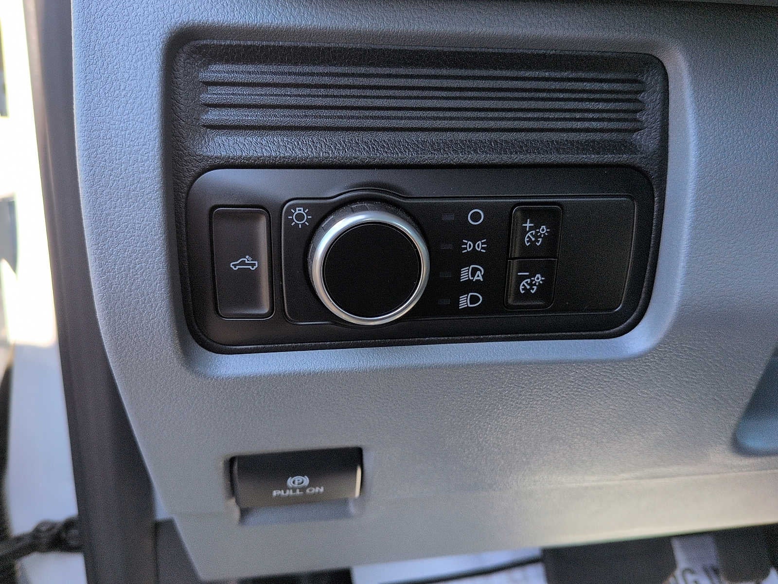 2026 Ford Super Duty F-350 SRW Pickup XL