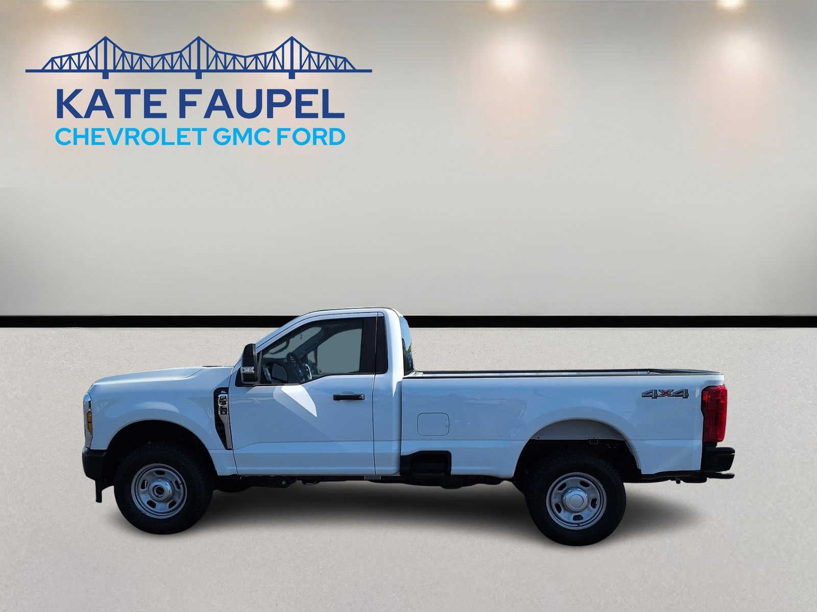 2026 Ford Super Duty F-350 SRW Pickup XL