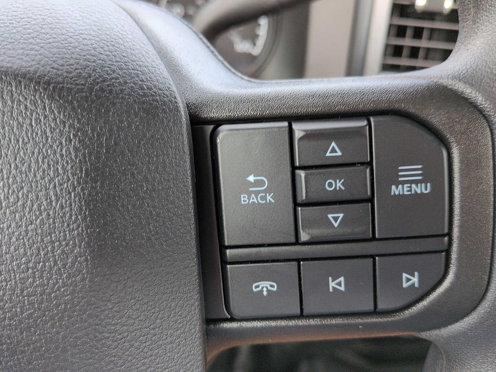 2027 Ford Super Duty F-350 SRW XL